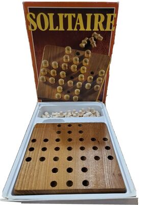 JUEGO DE MESA SOLITAIRE