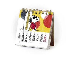 MINI CALENDARIO DE ESCRITORIO 2022 SNOOPY